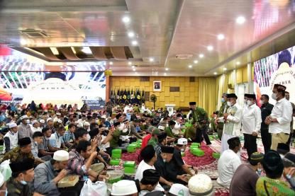 Guru Madrasah Terharu Diundang Edy Rahmayadi Buka Puasa Bersama